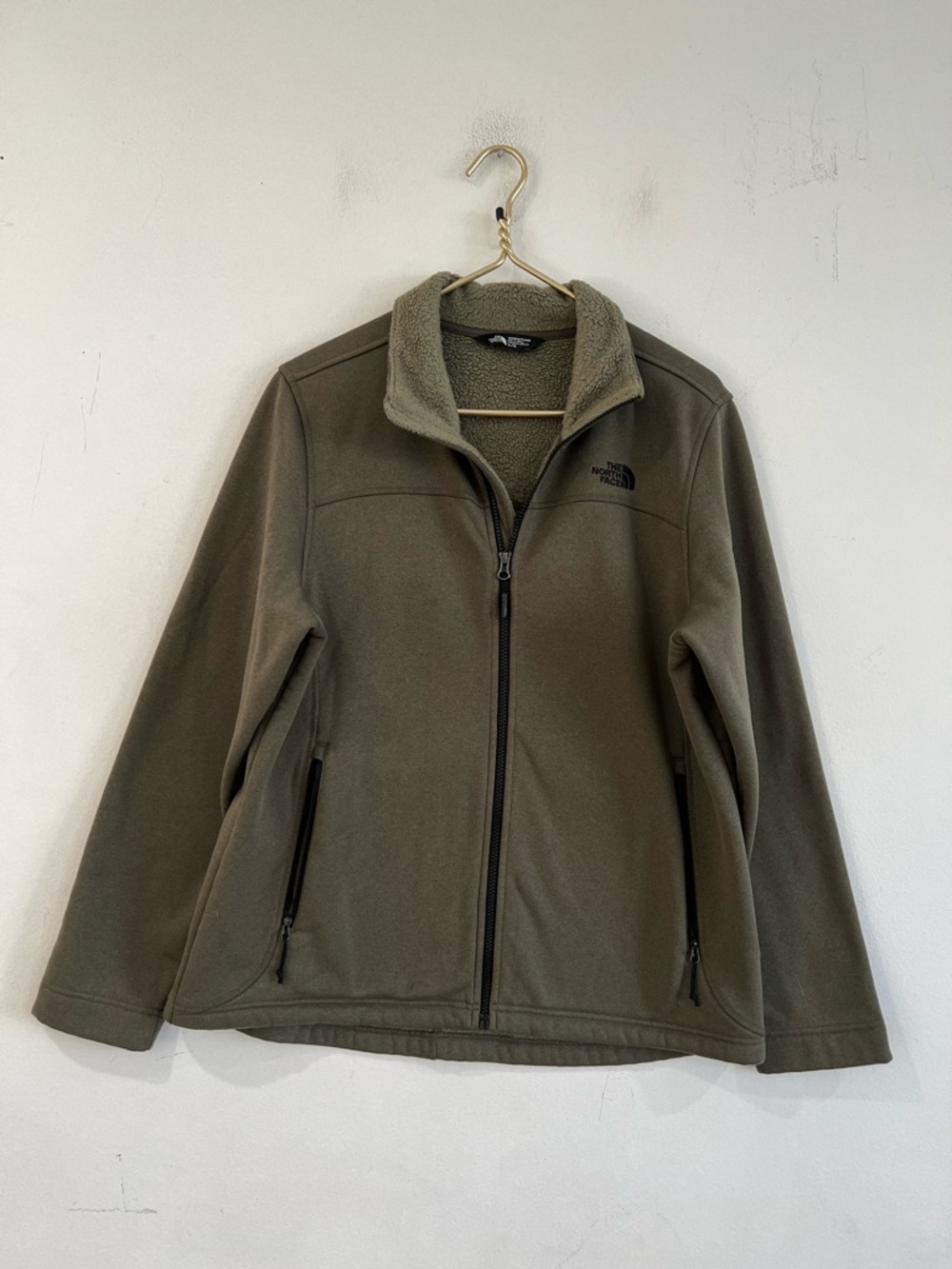The North Face women’s Olive Green Zip-Up Fleece Jacket XL